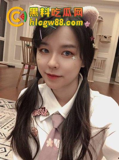 宅男女神『 沫子 』早期和榜一大哥啪啪视频流出，叫床浪到不行，小母狗本性暴露无遗！-2