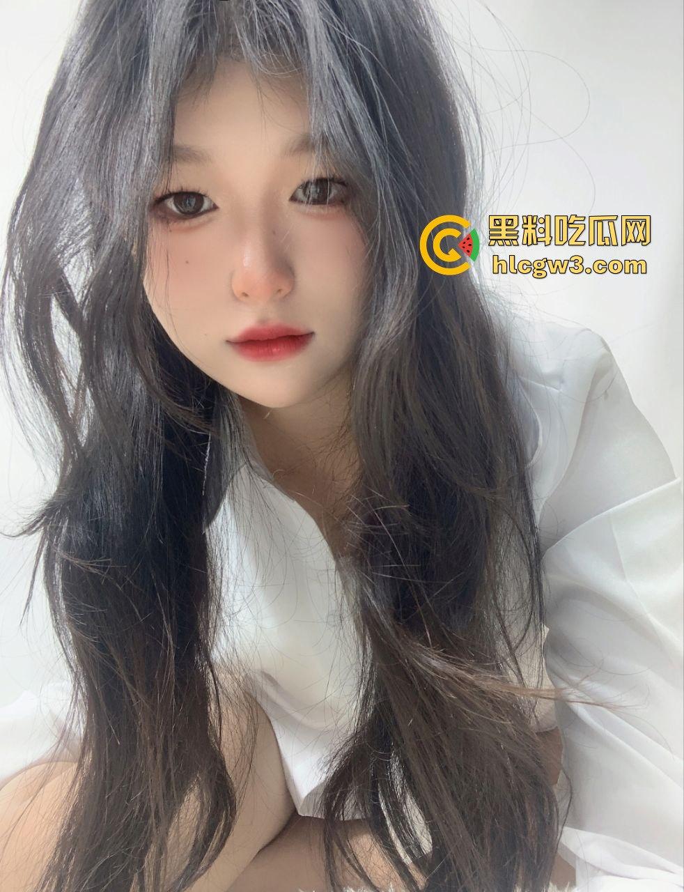 推特高颜福利姬【桃谷若姬子】露脸资源流出!付费门槛直接崩了,白嫖这么香还真有人冤大头花钱?-1