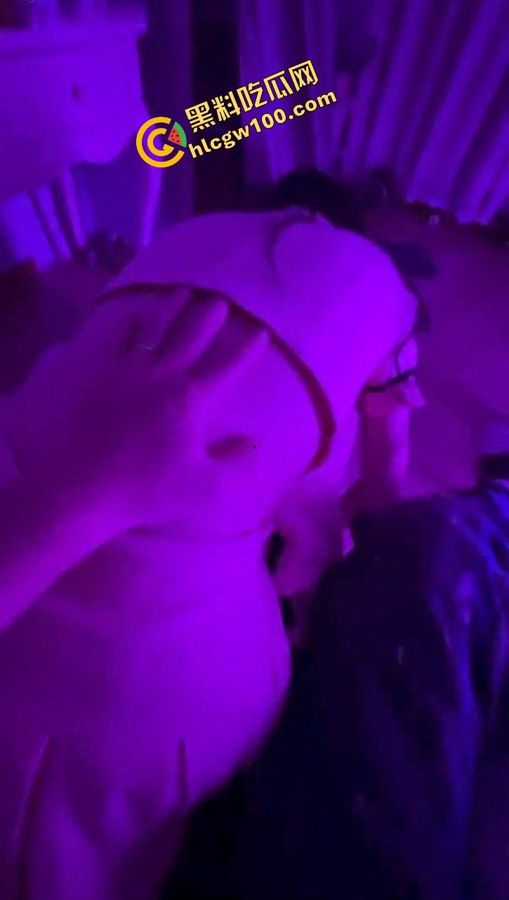 广东广州兼职大学生反差骚鸡『陈莹』缺钱约炮校外土豪大哥 穿JK酒店开房后入爆操骚逼射奶！原创独家流出！-4