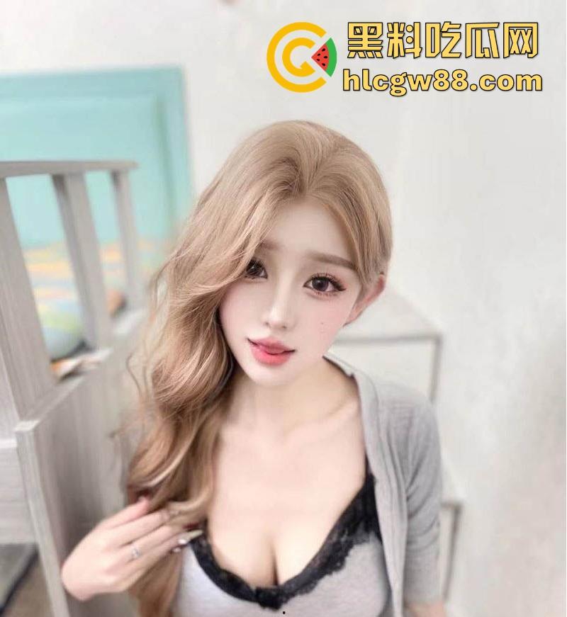 抖音高颜值网红【sakura】不雅自拍流出 立着女同人设约炮不同男人 粉嫩酮体爆炸身材看的欲罢不能!-3