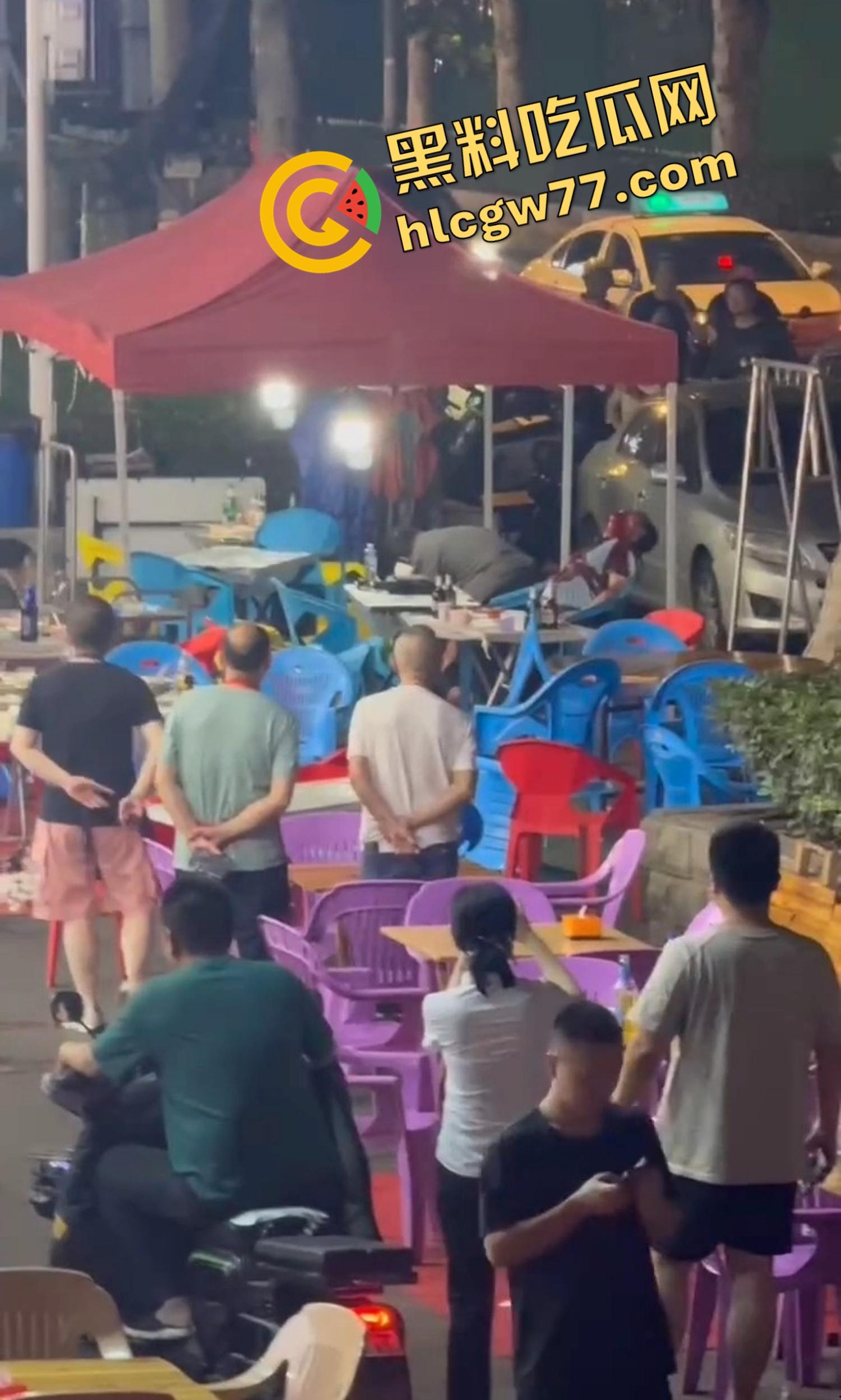 武汉汉正街深夜烧烤摊突发连环枪击案,四声枪响瞬间两人爆头一人穿胸,哥们哪来的枪?-21