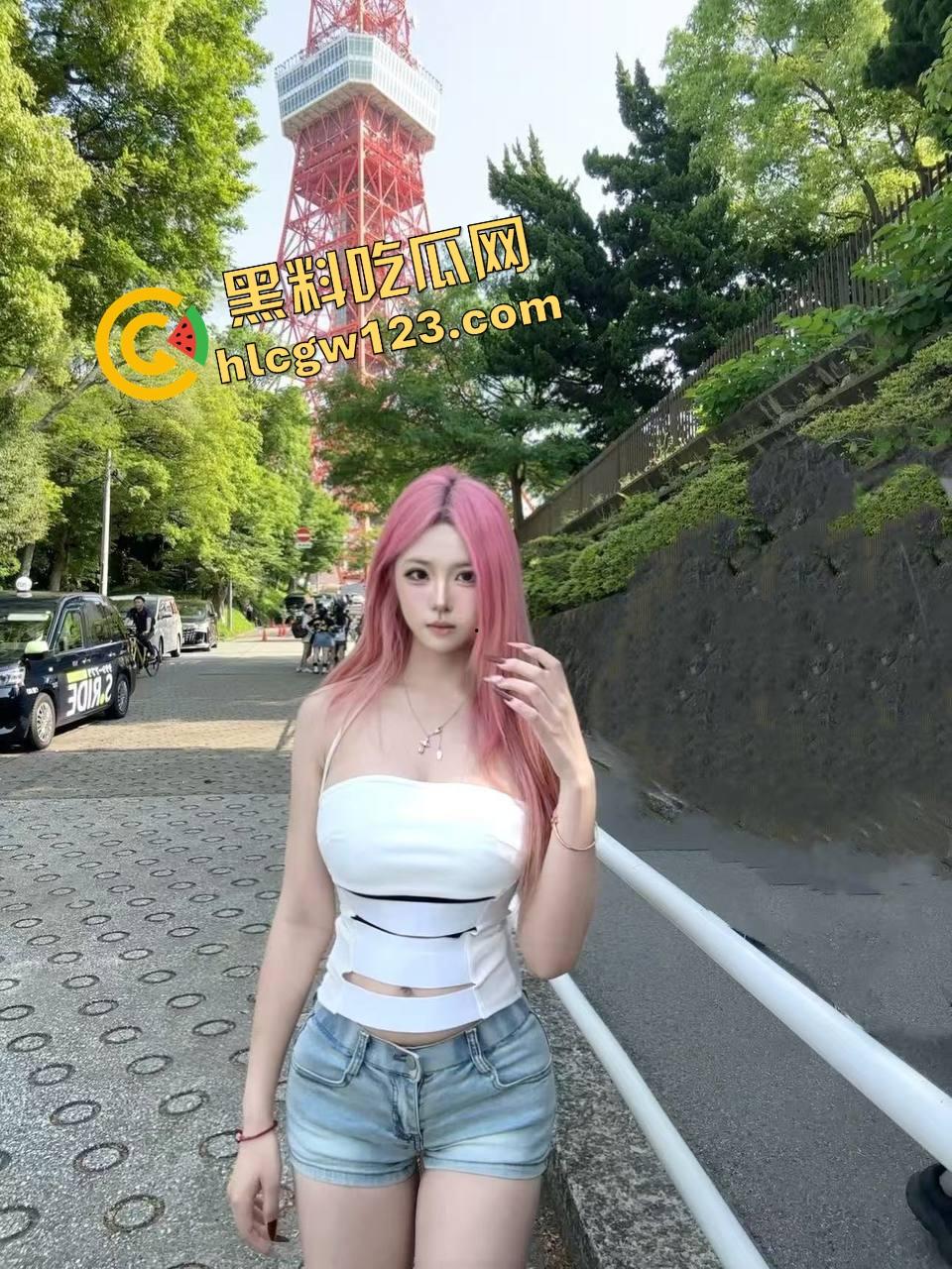 这夫妻太会玩,老婆前后开花,嘴伺候单男玩毒龙,屁股接力骑兵后入,老公只负责打光拍摄记录!-3