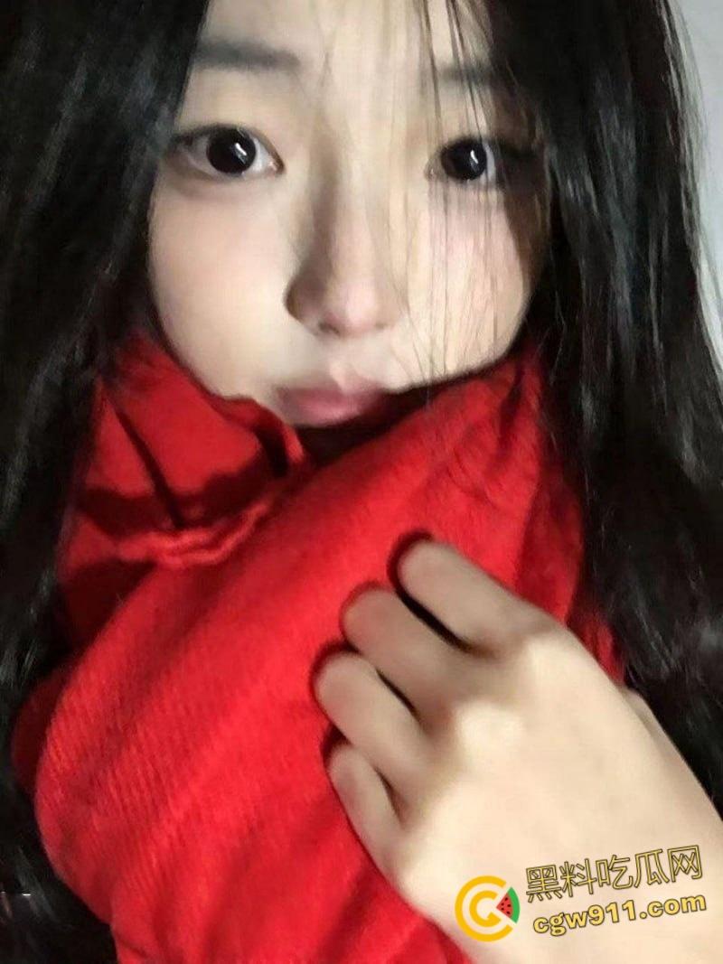 天津大高颜值系花【文佳怡】,酒店做爱视频曝光,骑脸强制口交,无毛骚穴一览无遗,无套爆操刺激十足!-1