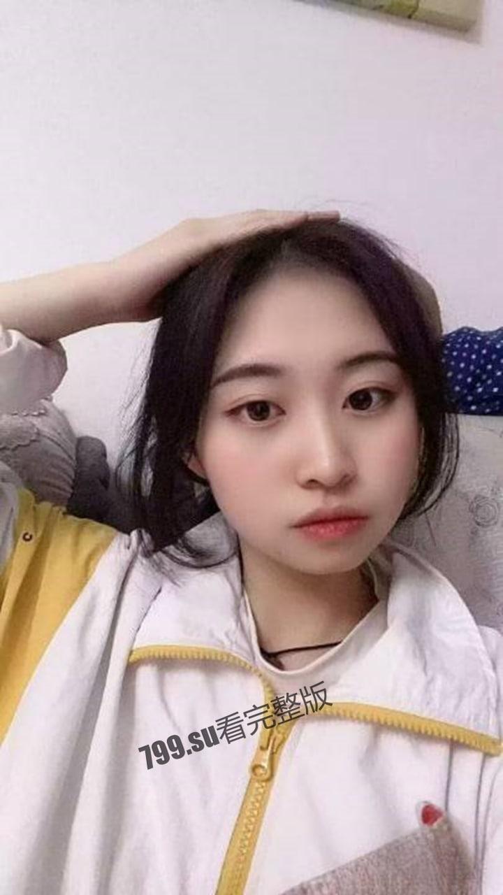 前女友系列 上海金华 孙方仪 脚踏两只船纯拜金女给男友戴绿帽被曝光-1