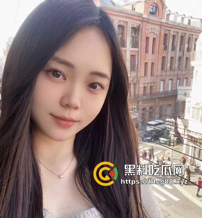 瓜友投稿!抖音同城认识的反差婊【颜晓然】皮肤白嫩大奶迷人 首次约炮主动上位 大白屁股真诱惑啊-1