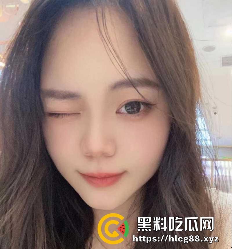 瓜友投稿!抖音同城认识的反差婊【颜晓然】皮肤白嫩大奶迷人 首次约炮主动上位 大白屁股真诱惑啊-4