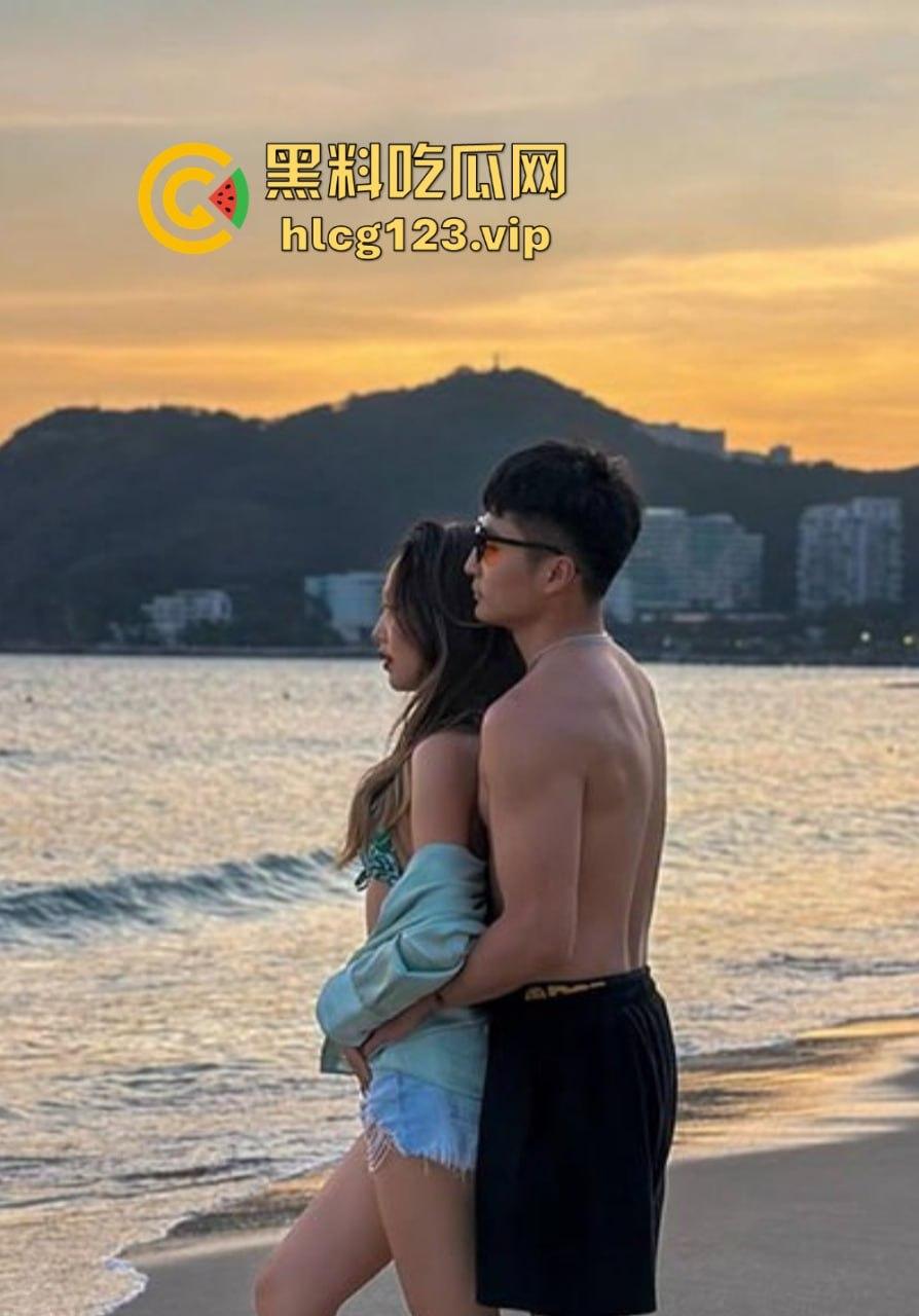 南京研究生李乐翘臀狂欢!被干到高潮,蜜穴泛滥不止直射入魂!-3