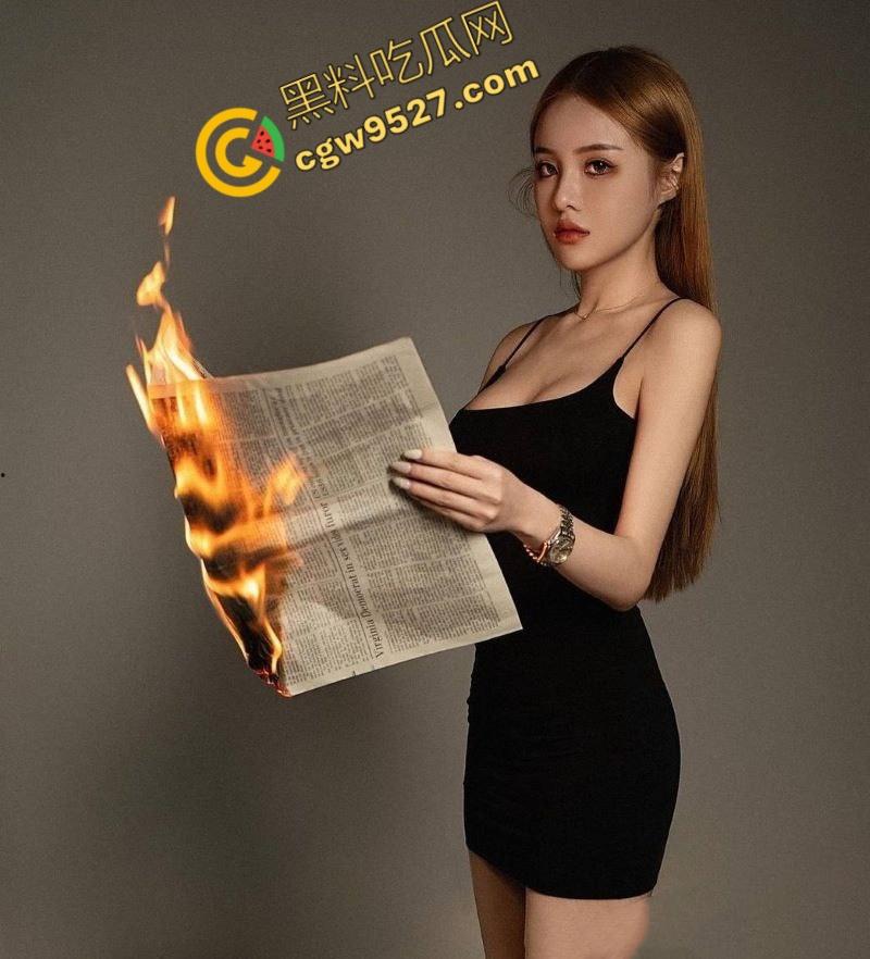 淫荡反差！台湾INS网红唐恩曝美乳酥胸与男友激情私密影片，网友狂赞：眼福不浅！-3