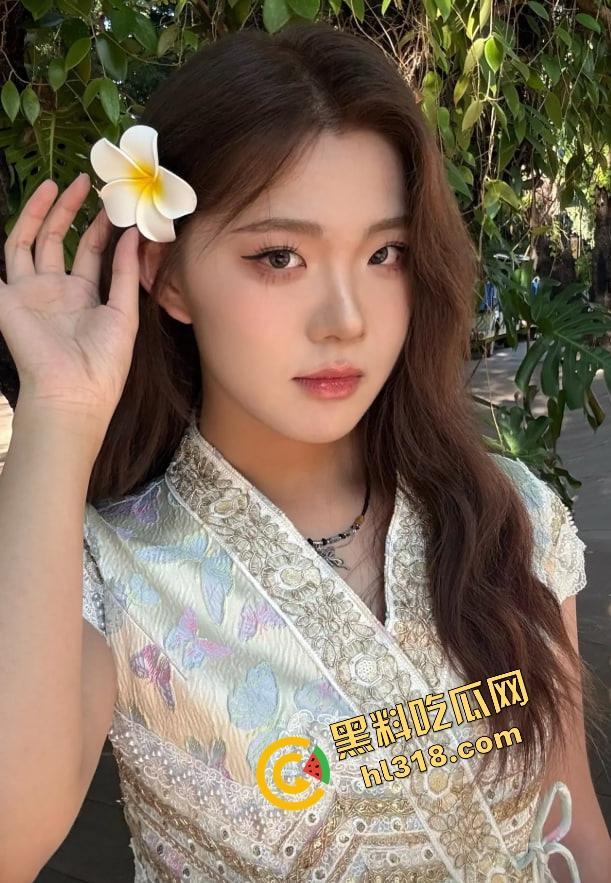 这不比红姐强百倍?抖音高颜女神『刘三好』站街卖身视频流出,极品身材竟然是男儿身,粉丝破大防!-10