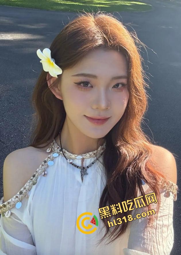 这不比红姐强百倍?抖音高颜女神『刘三好』站街卖身视频流出,极品身材竟然是男儿身,粉丝破大防!-11