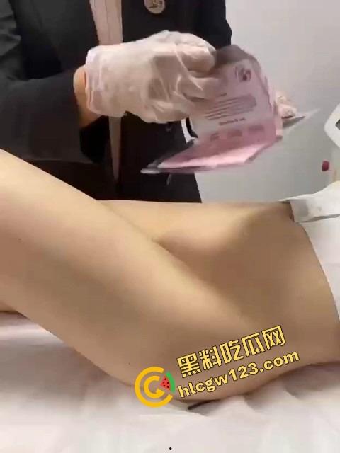 白虎不是天生的,是拔出来的,人工白虎养骗局曝光逼毛一根根扯,看得人蛋蛋一紧!-5