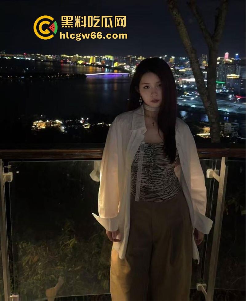 广西极品反差婊【王小雨】你眼中的高冷女神在主人面前只会跪求内射 彻底被调教沦为榨精母狗!-3