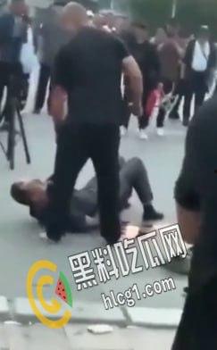 从此再无松原舞王 一代舞王就此陨落 网传喜欢穿貂夹皮包跳舞 勾引人妻 被当街捅死!-6