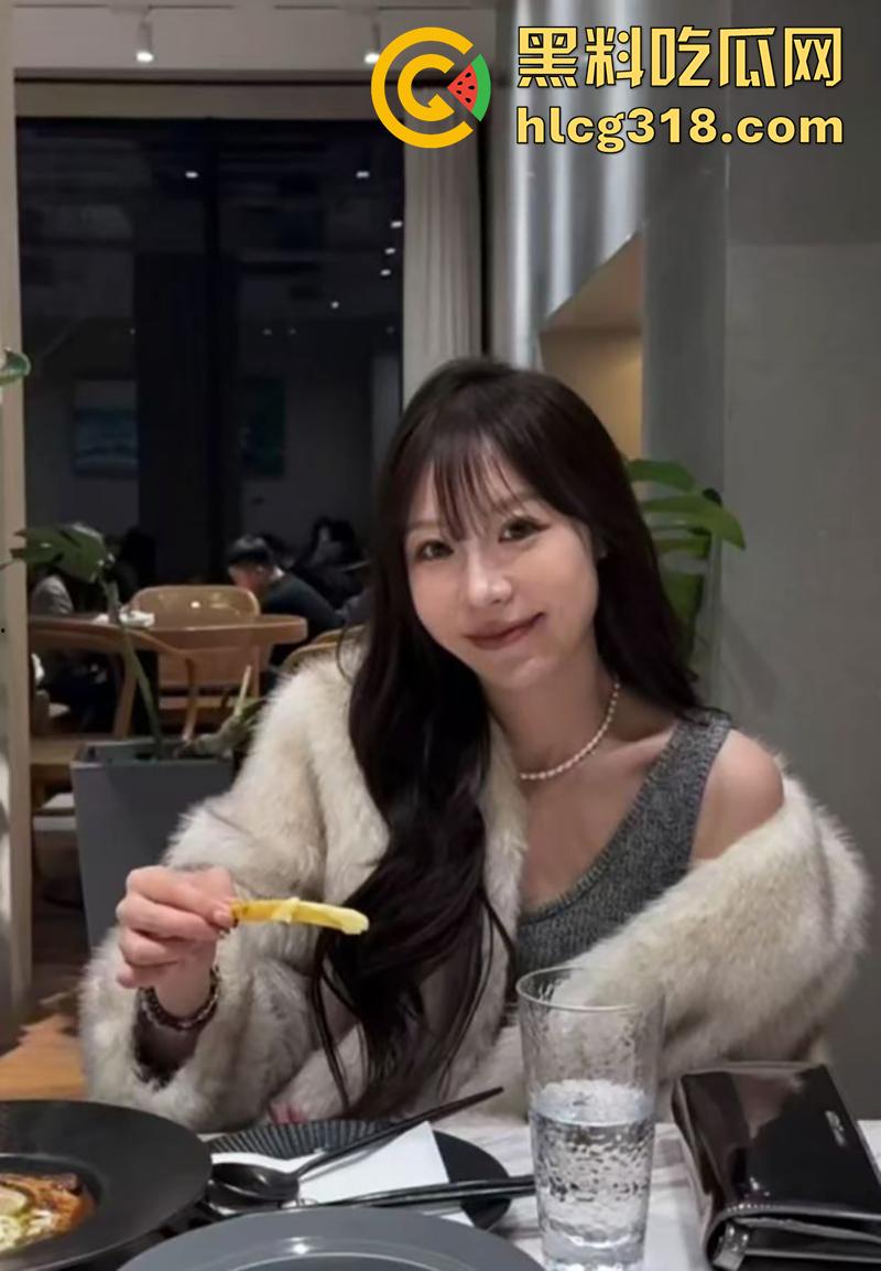 天津抖音网红【崔了个玥】,颜值超高肥臀诱人,背着男友约炮线下大哥,结果被大哥背刺曝光!-4