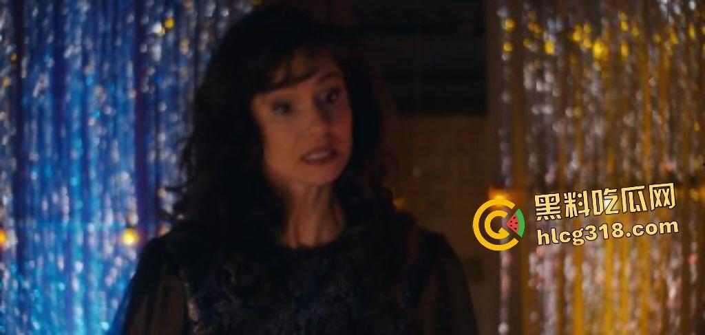 荫城高中舞会血腥恐怖!《恐惧街:舞会王后》校花争夺战变屠杀,局外人搅局少女神秘失踪!-3