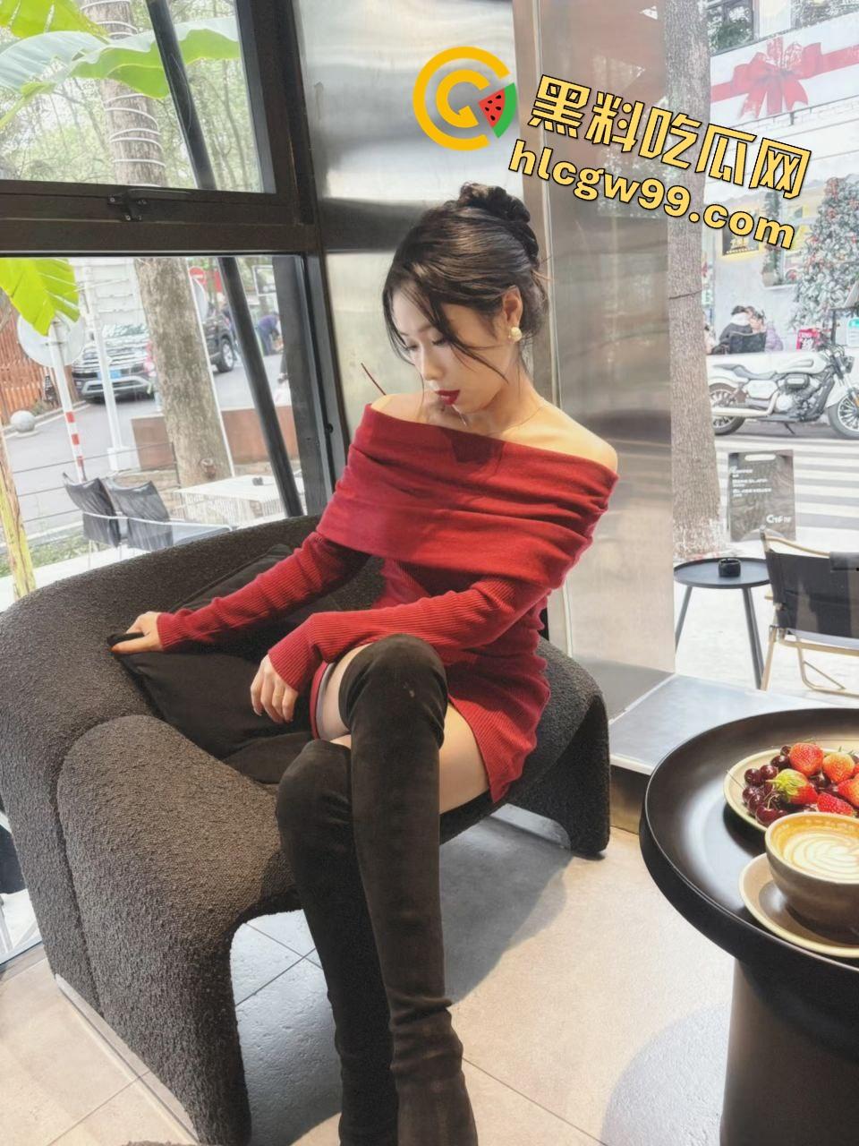 辽宁沈阳反差性感少妇【陈艳萍】私拍洗澡美奶娇躯,约炮大哥多体位爆干翘臀骚逼!独家曝光流出!-3