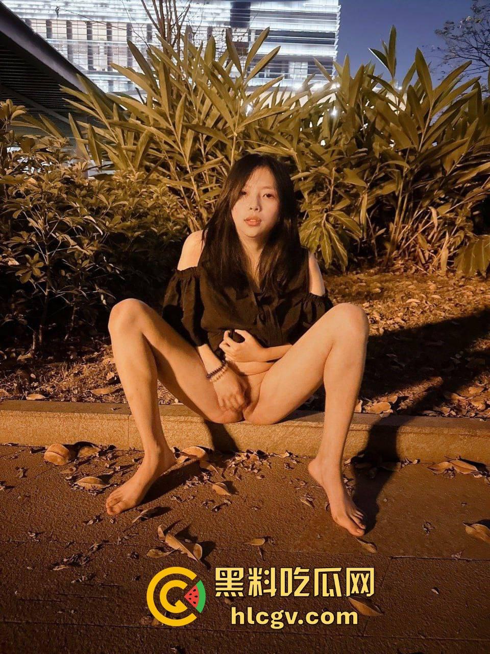 瓜友爆料约炮小红的悲惨故事,大专妹子被金钱调教,多人轮奸生活逼成这样,心疼不忍下屌!-6