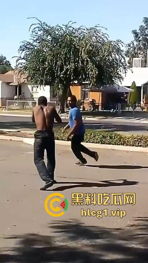 街头快打见武德!黑人小哥倒地不杀,这操作可以说很瓦坎达!-10
