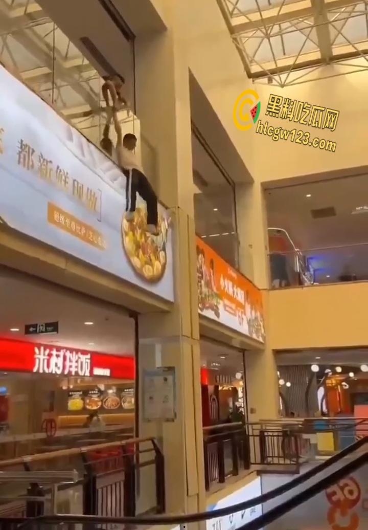 邯郸三中学生考550分,母亲不兑现承诺还动手,悲剧跳楼引发热议 !-4