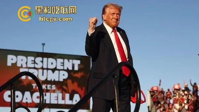 漂亮国选临近!特朗普与哈里斯线上互喷拉票,支持者纷纷加入大战上演爆笑互喷!-9