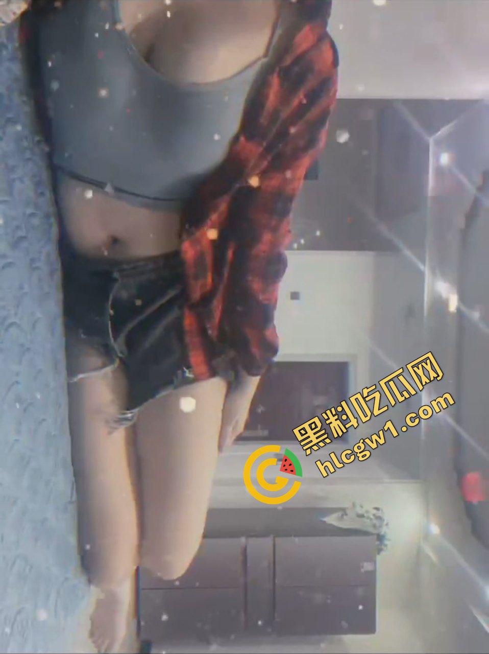 河南南阳反差骚鸡『马灵芝』纹身社会姐 又浪又骚!女上位狠狠夹吸男友鸡巴 独家曝光!-1