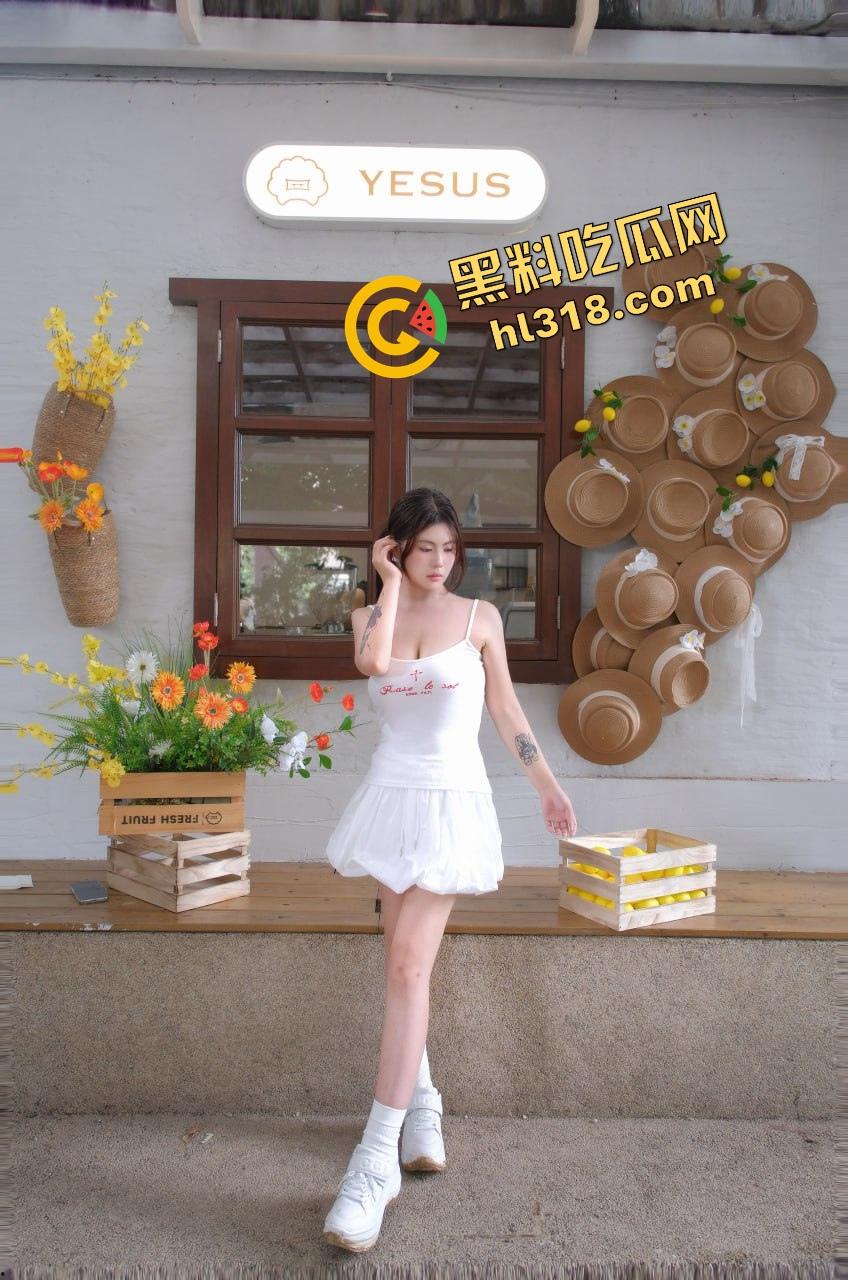 什么叫移动打炮?饥渴御姐车厢激战,一路搭讪一路摸,厕所偷情全程抓紧扶手,谁还在意终点是哪?-1