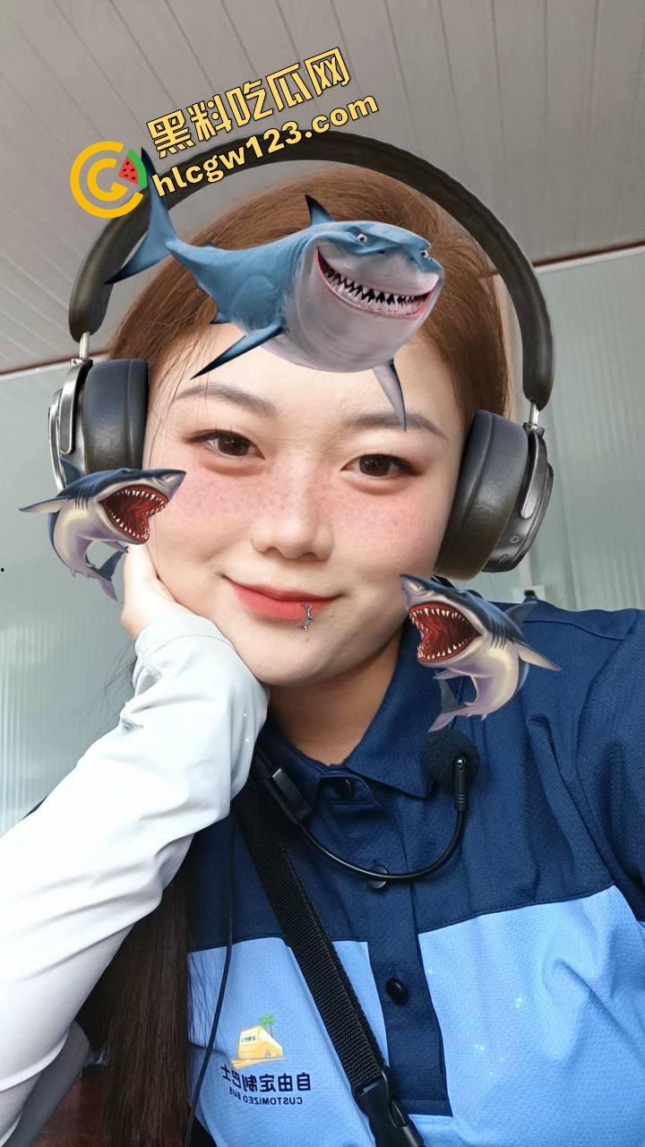 酒桌一杯黄汤下肚嫂子就躺平,海角乱伦哥没想到计划白做。原本计划慢慢钓,结果一杯下去自己把逼端上来!-8