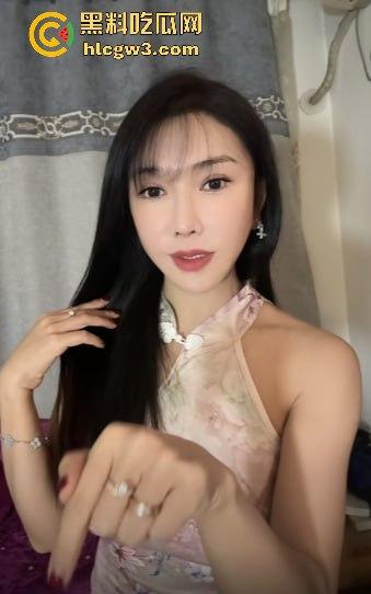 抖音快手400万粉丝网红【龚玥菲】私密裸聊视频外泄！这个骚逼捞金不择手段，露逼挑逗金主花样多-7