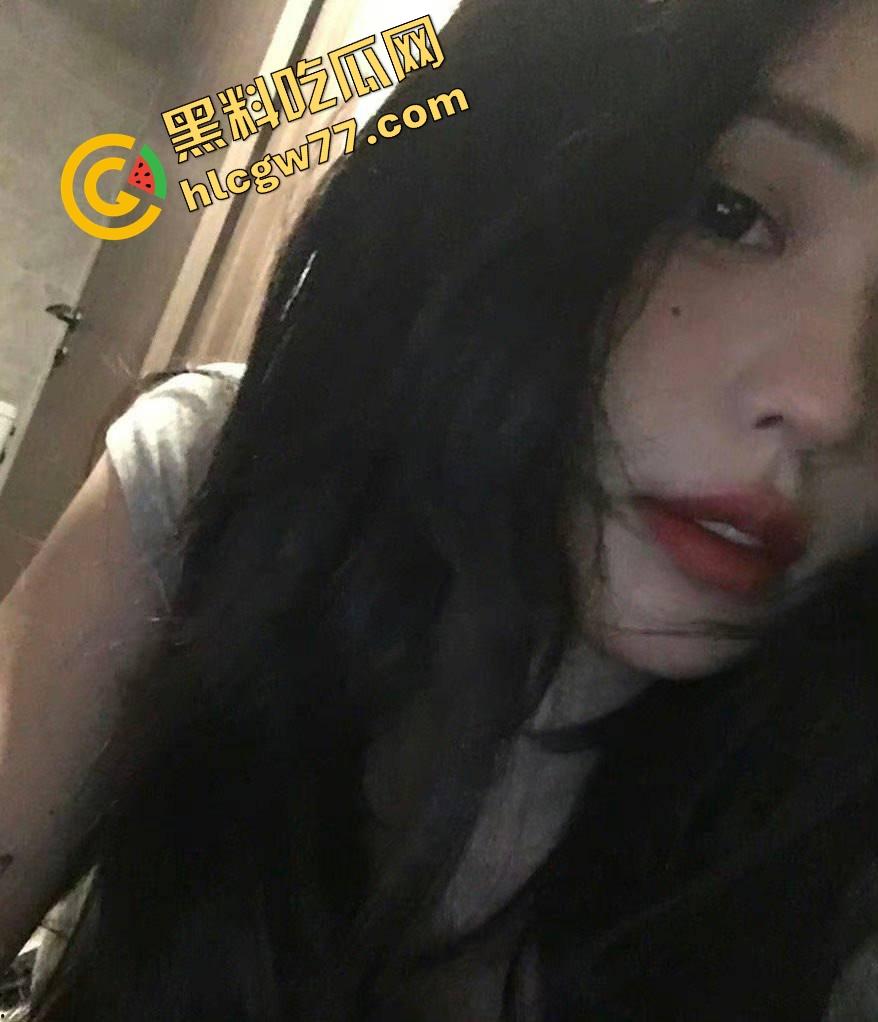 四川财大清纯女神『李嫣』白天是软萌学妹,深夜却在酒店给金主跪舔口交,拍照是人设张腿才是真相-12