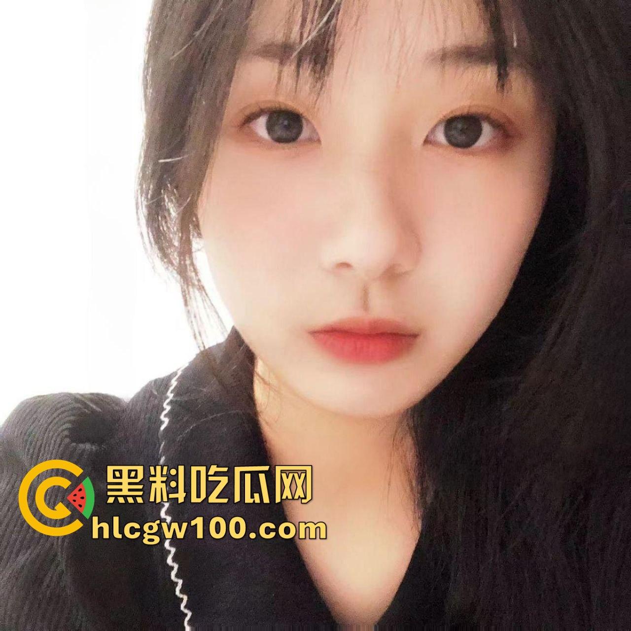 南京传媒学校校花【刘思思】调教视频曝光,欲求不满的母狗校园公交车大大颠覆了以往的形象-7