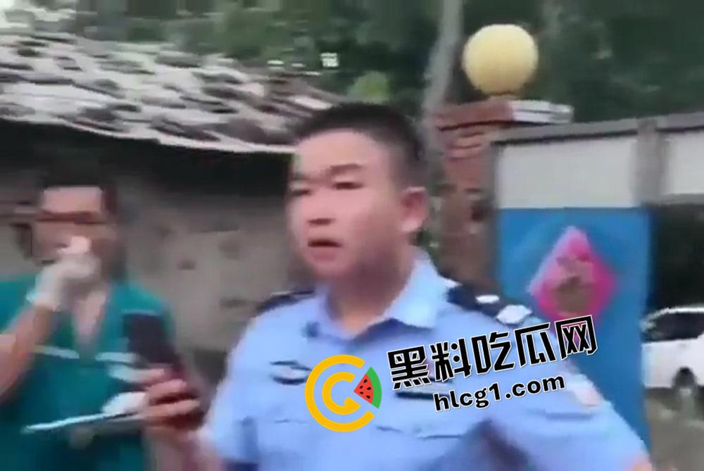 全网删帖的真战狼!东海舰队海军官兵回家探亲遭遇强拆被打 吴京来了都要连夜跑路!-1