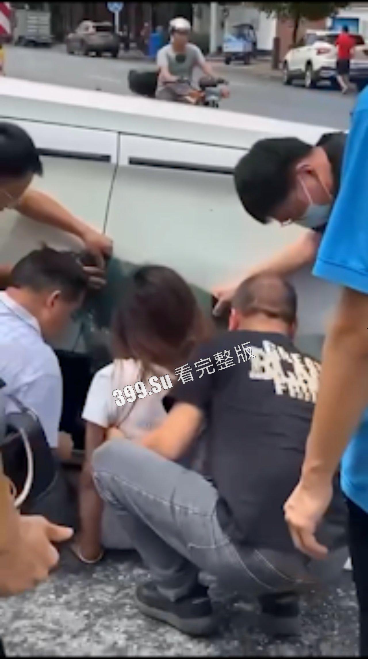 6.13 广东肇事  女司机吸食新型电子烟 （合成大麻素）撞死无辜大妈 被网友扒出身份信息-6