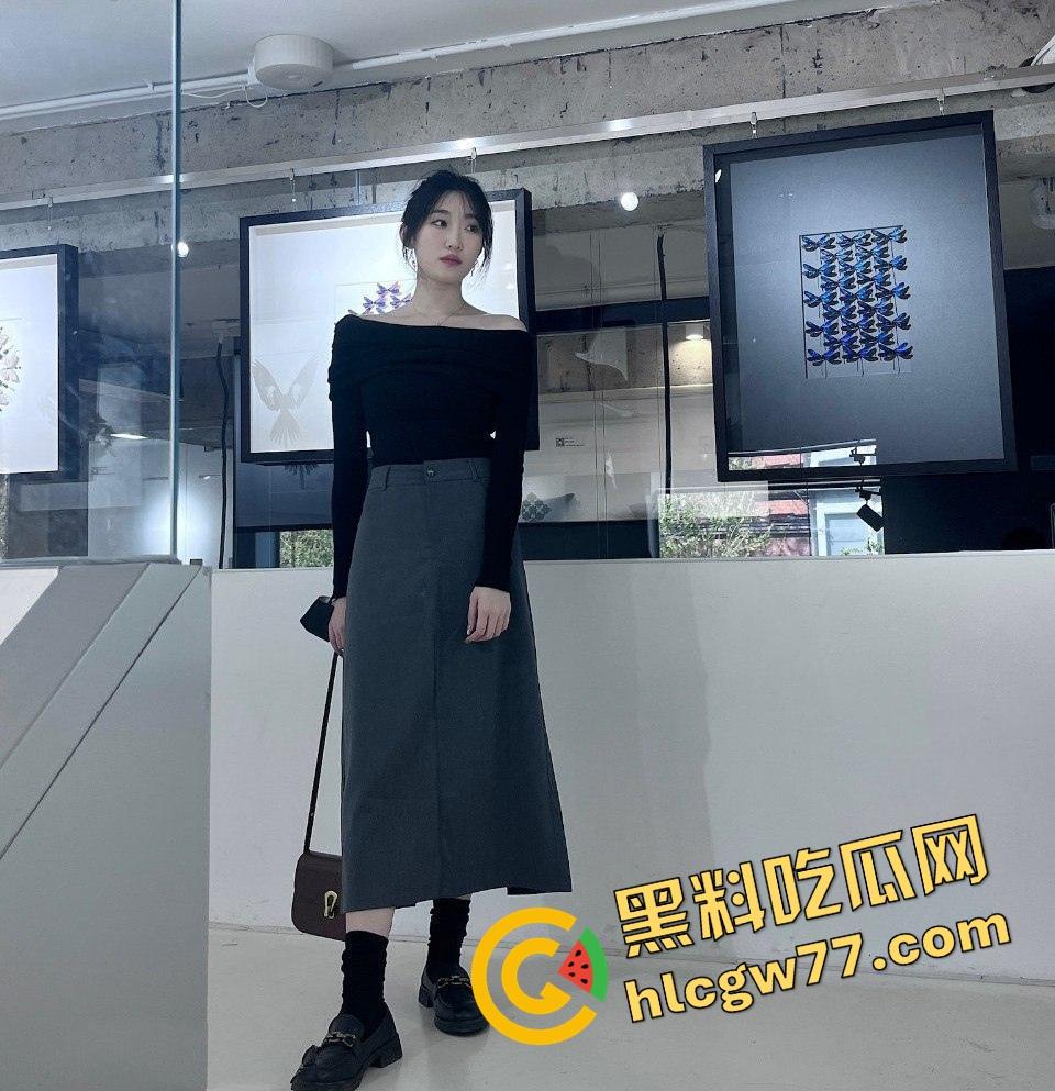 浙江小富婆【赵雪殷】极品女大学生被穷屌爆操视频泄露,骚成这样还敢给人炫!-3