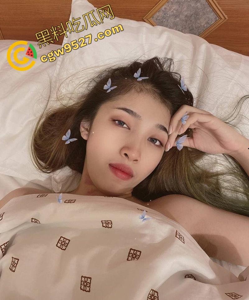 广东新婚娇妻刘阳阳酒店大战前男友!主动骑乘大屌,美臀肉浪滚滚,画面香艳至极!-9