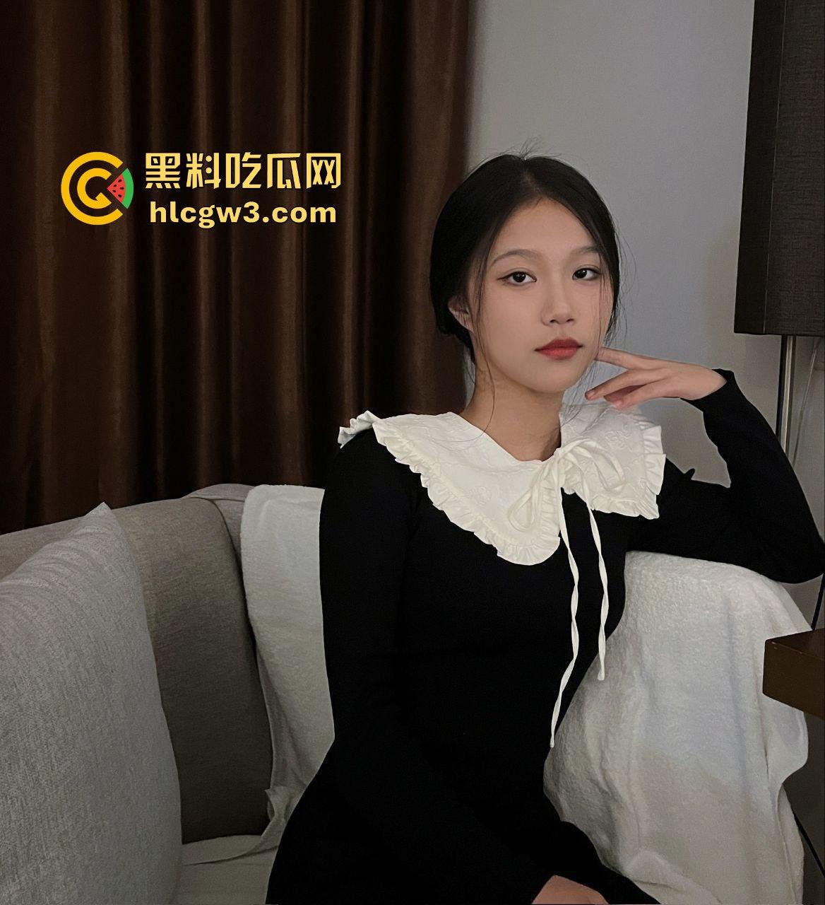 山西清纯女大学生【姜梦璇】私密资源疯传!清纯脸骚货魂,哥哥们的大鸡巴硬得像铁柱,简直玩明白了!-10