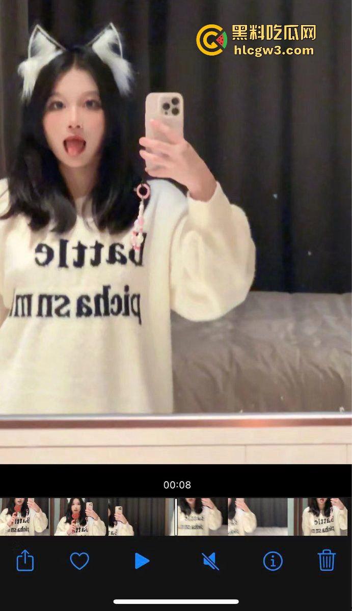 山西清纯女大学生【姜梦璇】私密资源疯传!清纯脸骚货魂,哥哥们的大鸡巴硬得像铁柱,简直玩明白了!-32