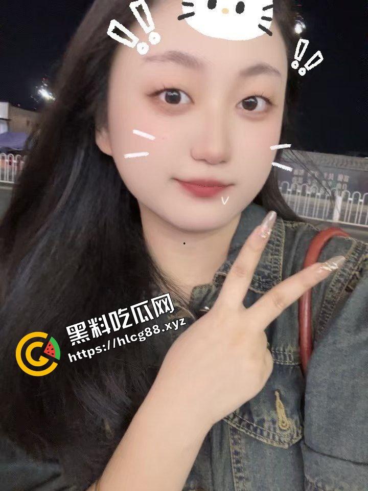 广西纯种骚母狗肉便器【汪诗雅】0元就能带回家各种爆操,对镜淫荡后入暴击骚臀遭曝光!-2