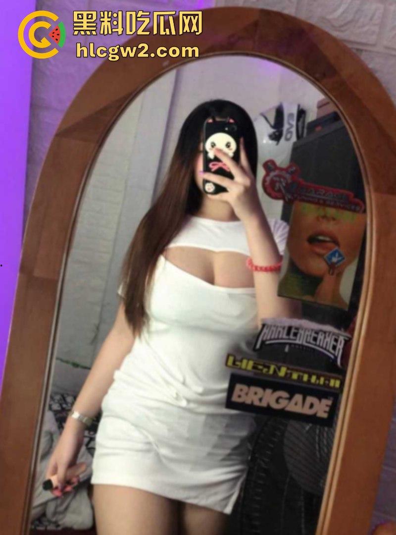 27万粉丝国际版抖音网红【bigbae】金主高价定制露脸揉奶诱惑私拍 !美艳尤物魅惑到让你瞬间沉沦!-8