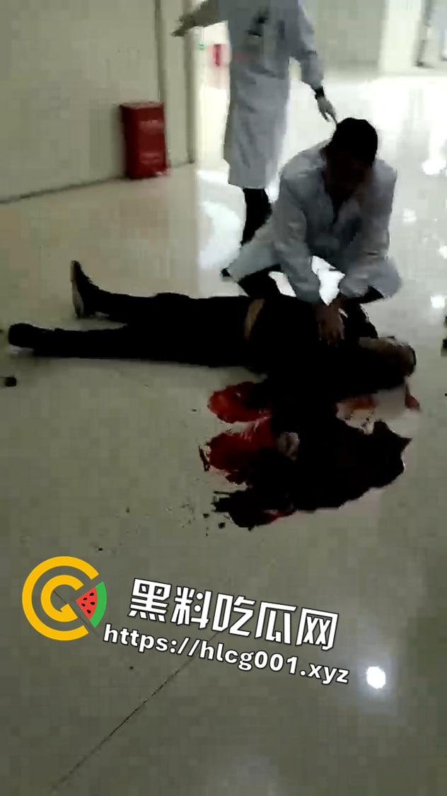 突发!云南镇雄人民医院恶性杀人致几十人受伤 两人不治身亡-3