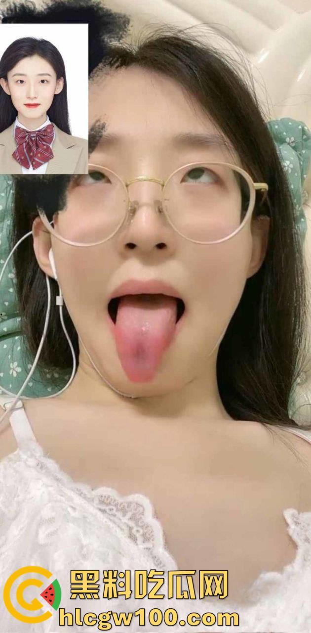 河南洛阳师范学院邓瑾萱被调教成小母狗 跪地爬行骑乘榨精十分乖巧-6