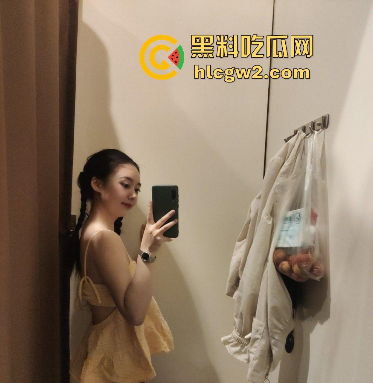 长沙理工学妹【钟语嫣】露脸自拍流出,清纯外表掩不住闷骚榨汁机,后入翘臀爽到爆!-5