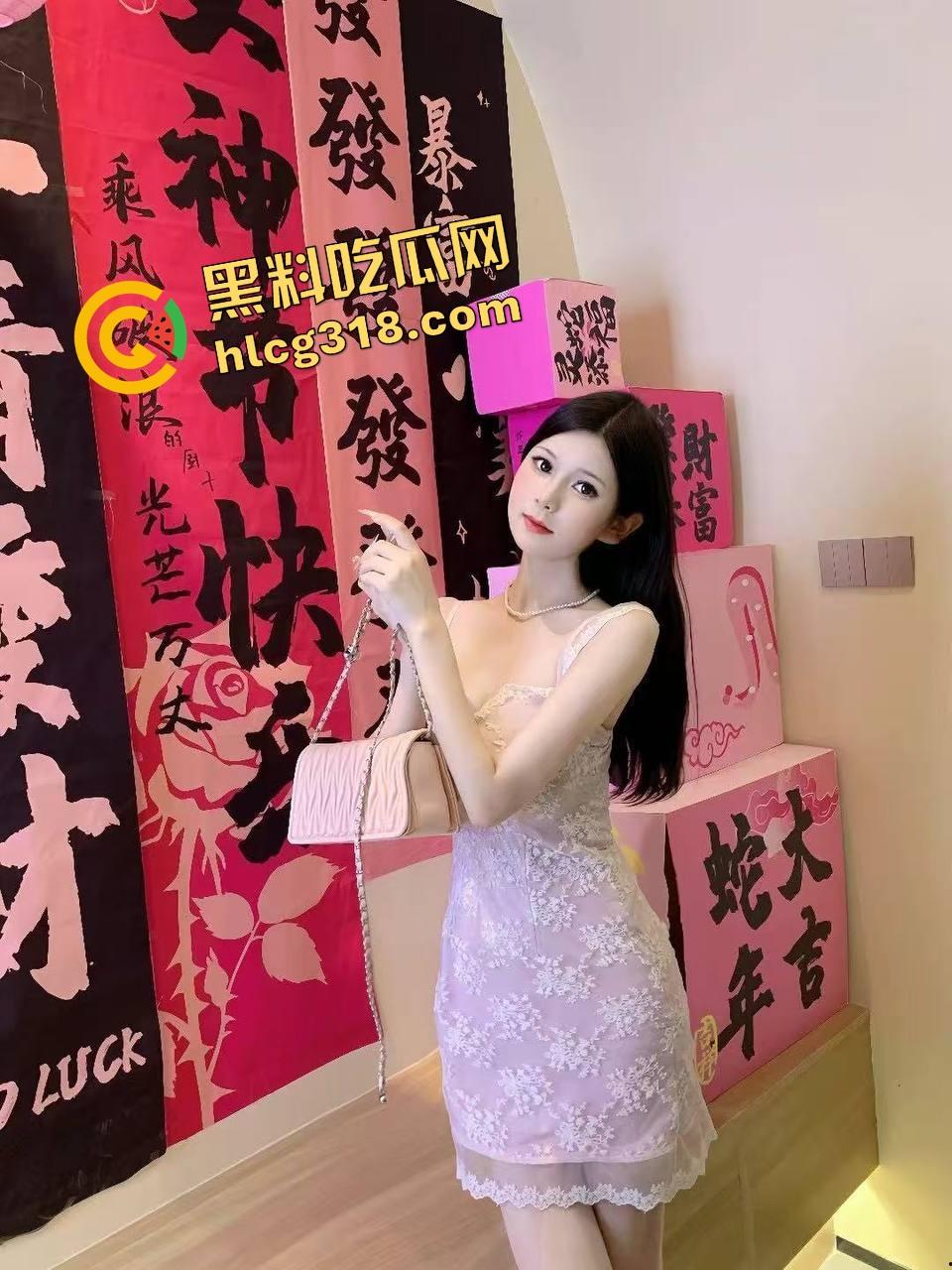 台球厅约到05后JK妹妹『田熙淼』自己坐上去猛摇成全自动飞机杯,敏感肌妹子怎么给自己坐喷水了!-3