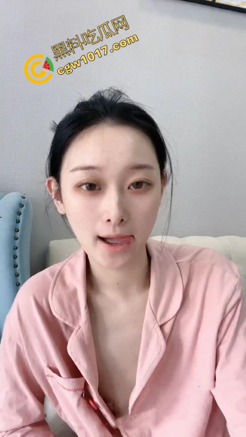 快手抖音网红最刺激走光集锦,暴露美穴美乳,惊艳贴身拍摄,性感迷离,眼力挑战,满足所有视觉欲望!-19