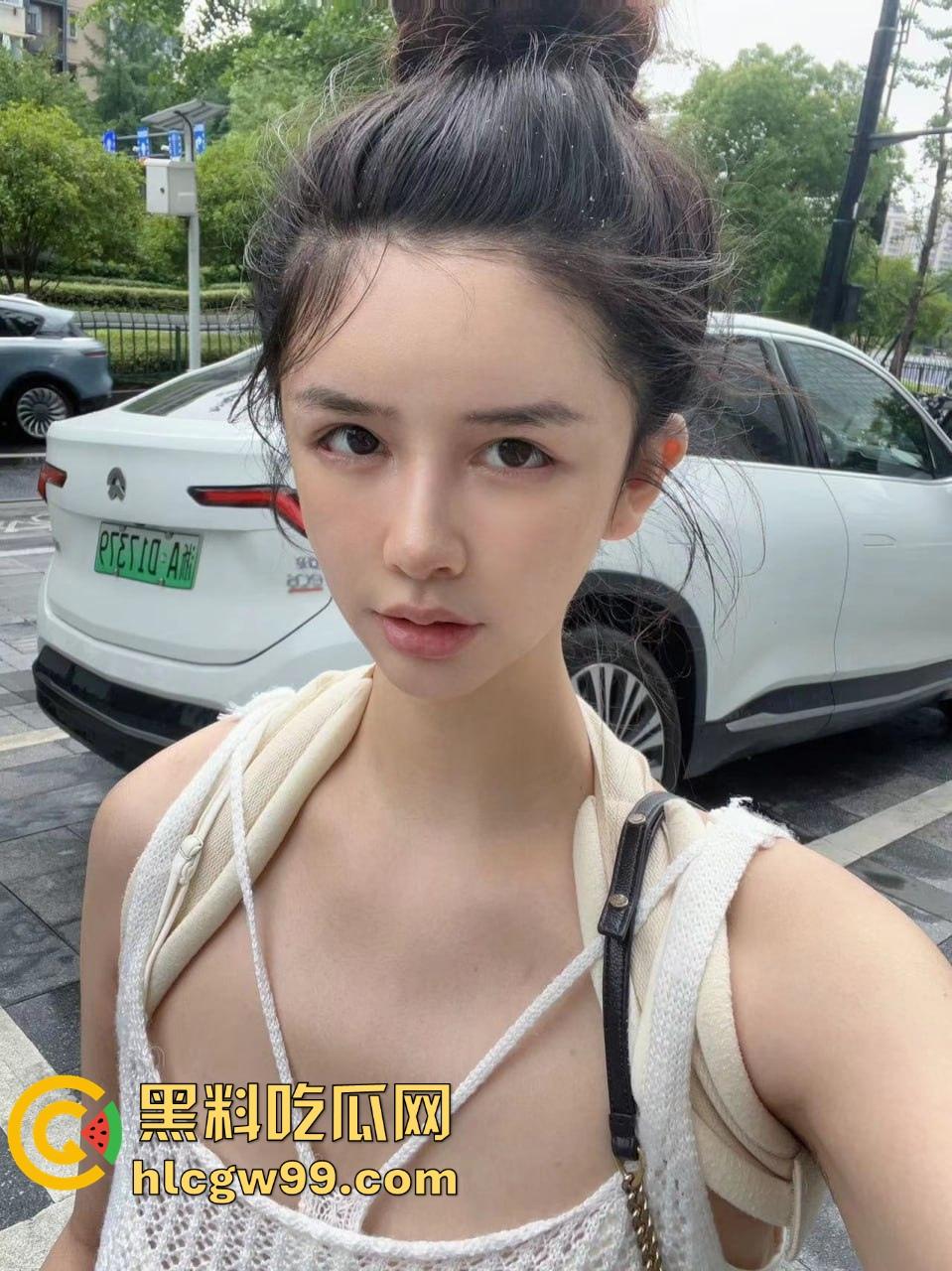 【上海故事汇】小心人贩子人妖张萌,这乡下妖精靠卖人骗屌混饭吃,假逼修得稀烂还出台卖肉!-9