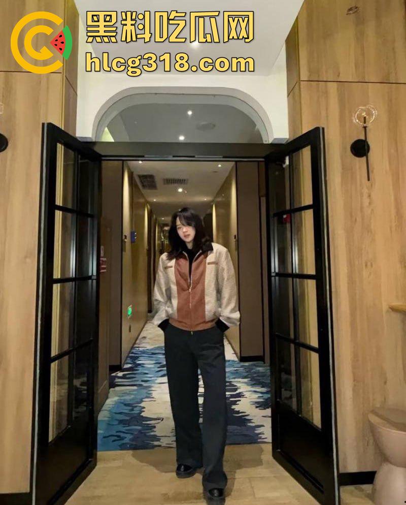 抖音女同网红【染崎白石】，曝光女友魏莱骗钱骗感情，撩骚出轨脚踏多条船，女人竟然也被骗了！-51