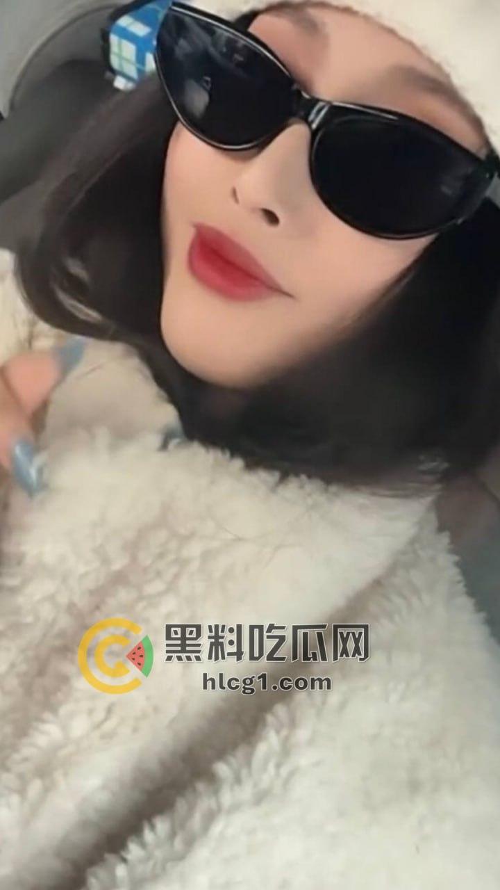 瓜友投稿爆料:二连浩特服装市场瓜!美女老板娘蒙根琪琪格的情场纠葛,从隔壁服装店到瓜友圈子朋友!-3