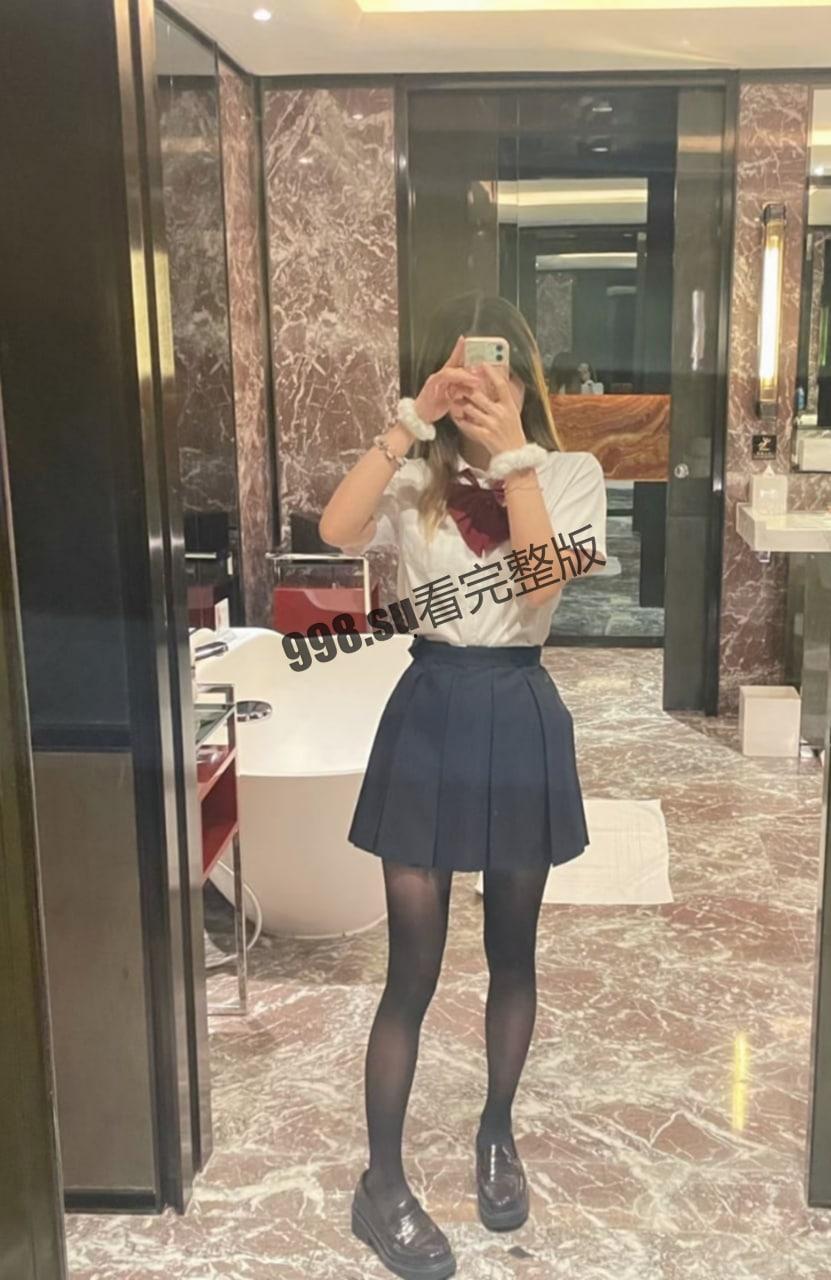 反差!新晋小网红 暴走小羊 看似清纯私下 JK 洛丽塔性爱极度淫荡反差-3