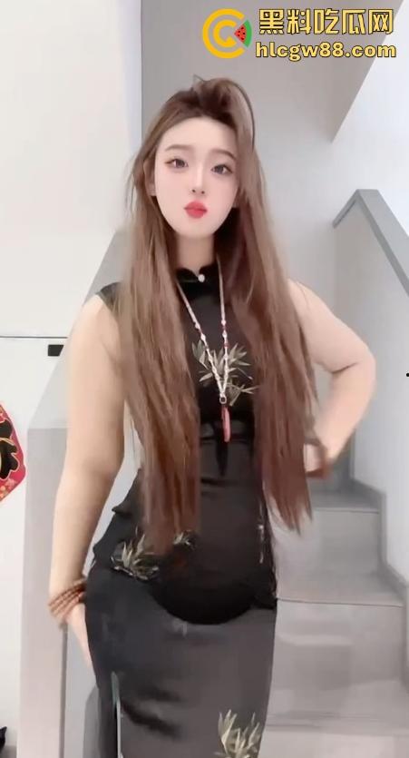 张家口学生陪酒女【宗雅冰】2000块陪睡无套内射,性价比爆棚,内射随便但药得自备!-5