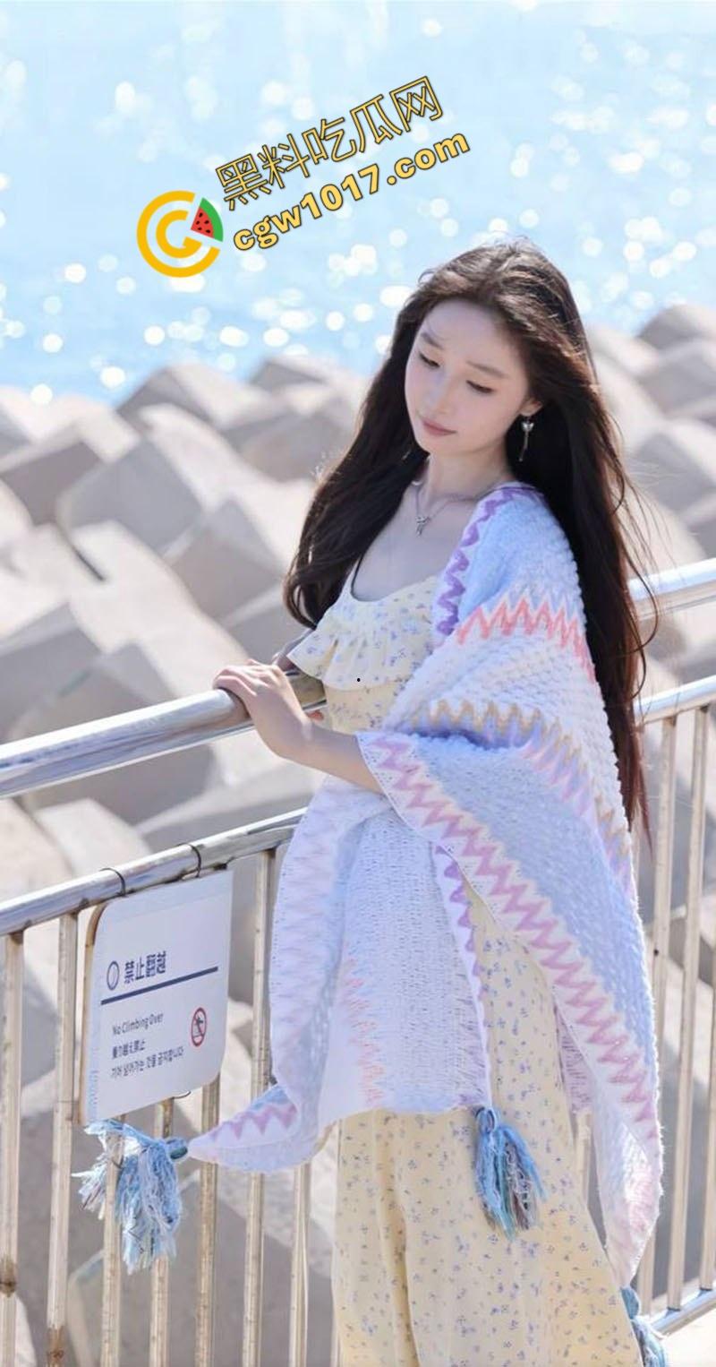 广东校花【羽欣晴】白天纯情学生，夜晚深喉神技，蜜口舔吞吸取精液，喷溅喉咙，诱惑无限，骚劲儿直冲天际-4