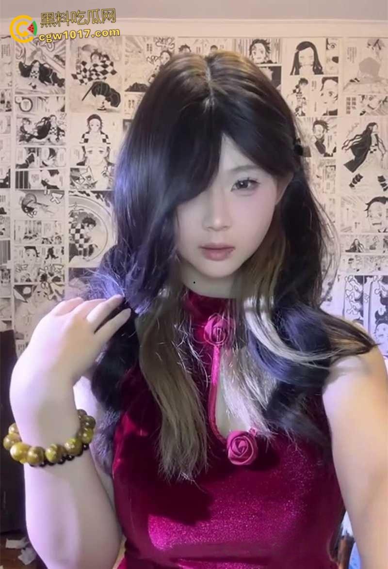 清纯学妹网黄【超级困】,顶级稚感神颜尤物,白衬黑丝摇奶狂舞,全裸漏乳掰穴挑逗,淫骚抠弄自慰狂摇 !-2